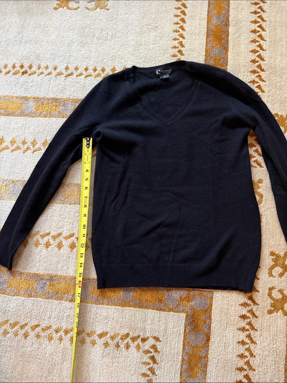 Women’s cashmere black sweater